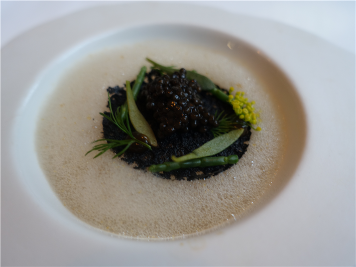 king crab claw with caviar